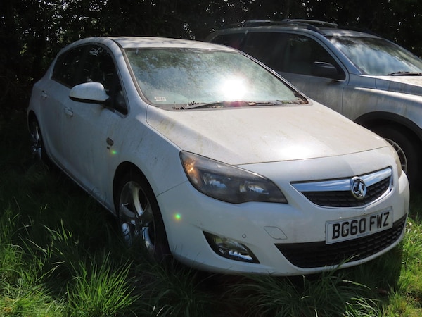 Used Vauxhall Astra 2010 for sale - 74433589: Photo 2