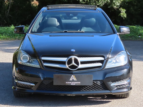 Used Mercedes-Benz C-Class 2015 for sale - 76188924: Photo 2