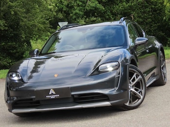 Used Porsche Taycan 2021 for sale - 79229661: Photo