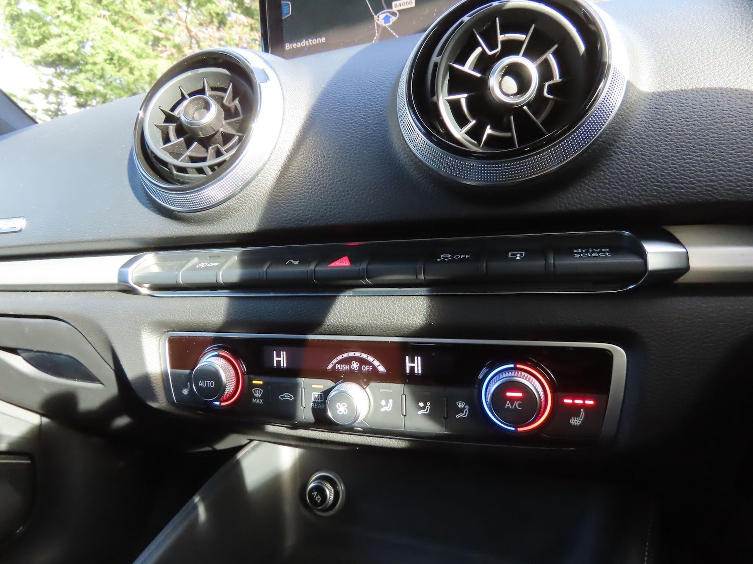 Used Audi A3 2017 for sale - 77612740: Photo 12