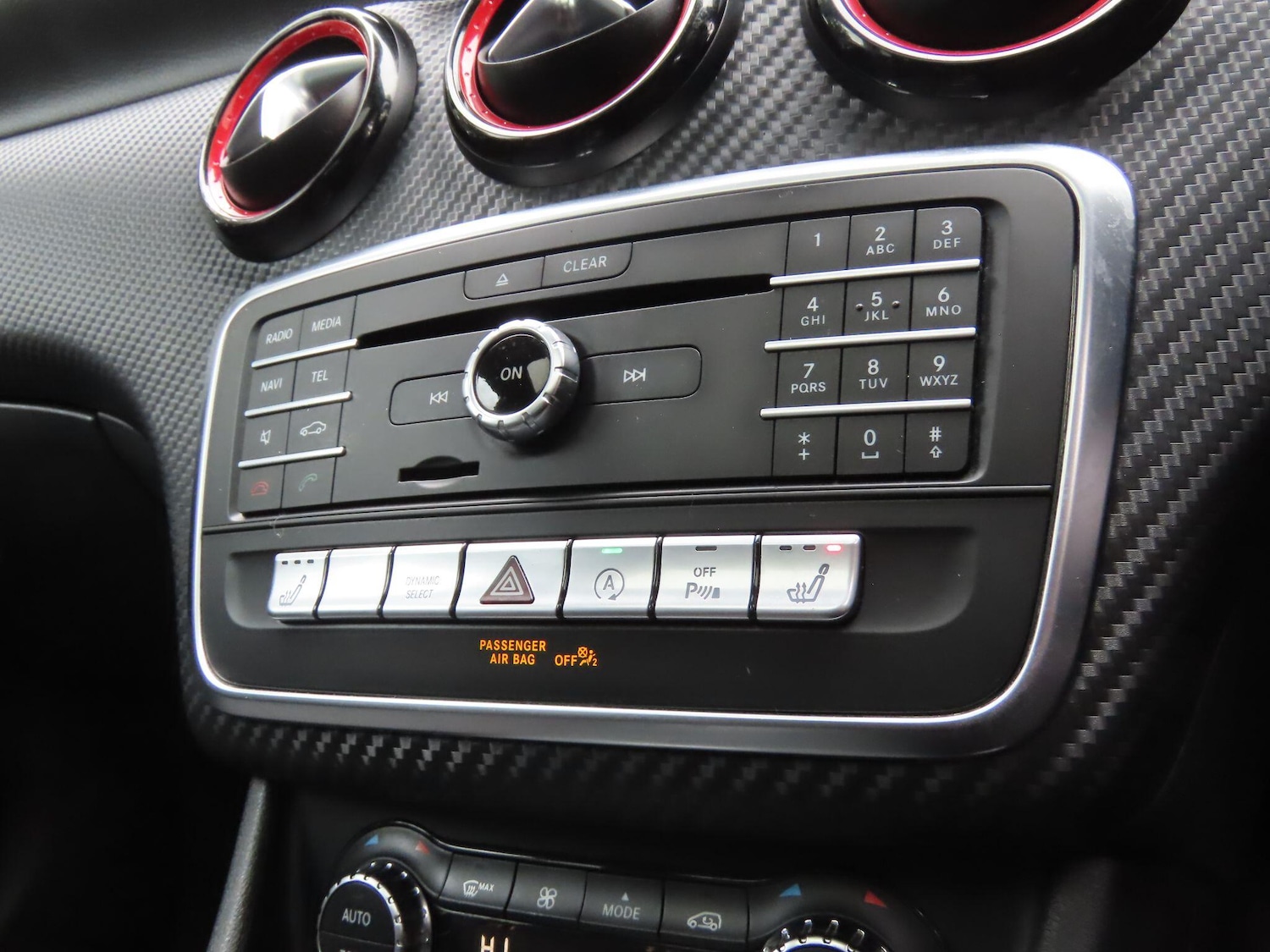 Used Mercedes-Benz A-Class 2015 for sale - 76989059: Photo 11