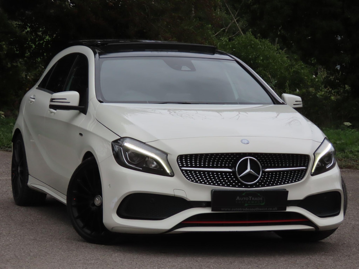 Used Mercedes-Benz A-Class 2015 for sale - 76989059: Photo 4