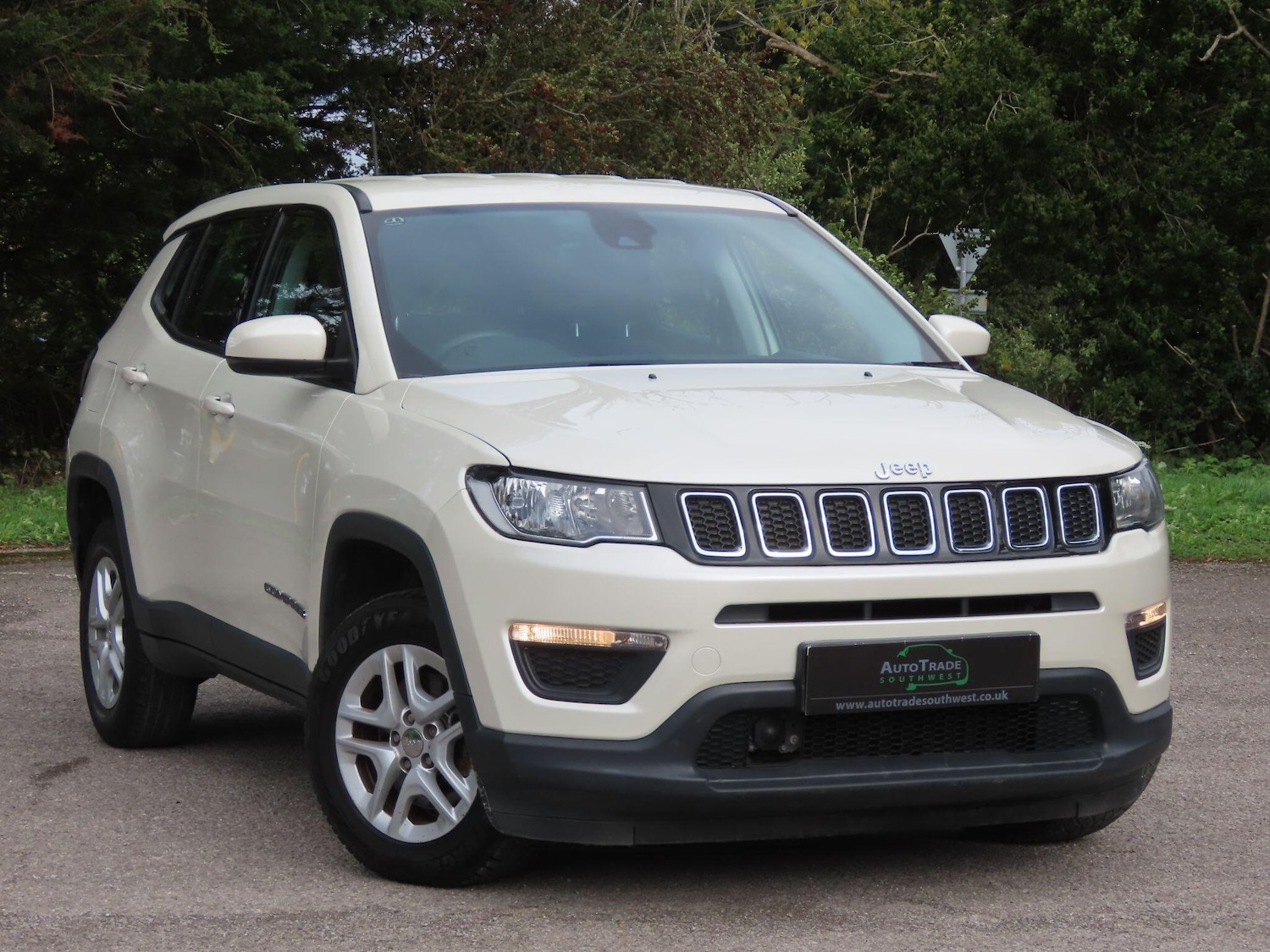 Used Jeep Compass 2018 for sale - 76020255: Photo 3