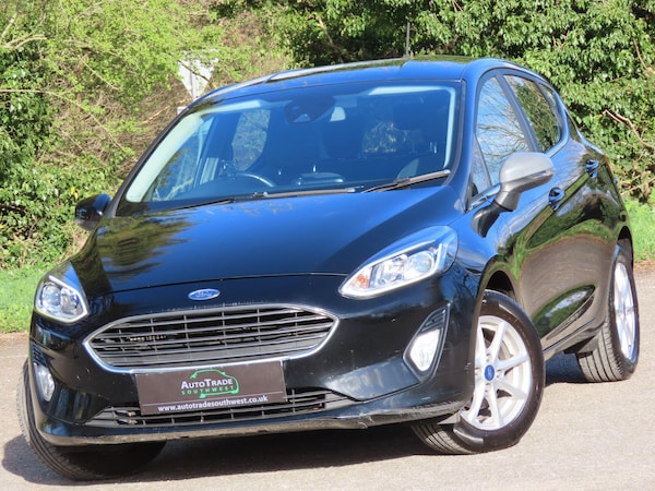 Used Ford Fiesta 2018 for sale - 74187295: Photo 1