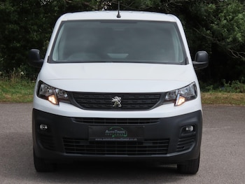 Used Peugeot Partner 2020 for sale - 75318997: Photo