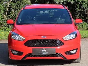 Used Ford Focus 2017 for sale - 78170102: Photo