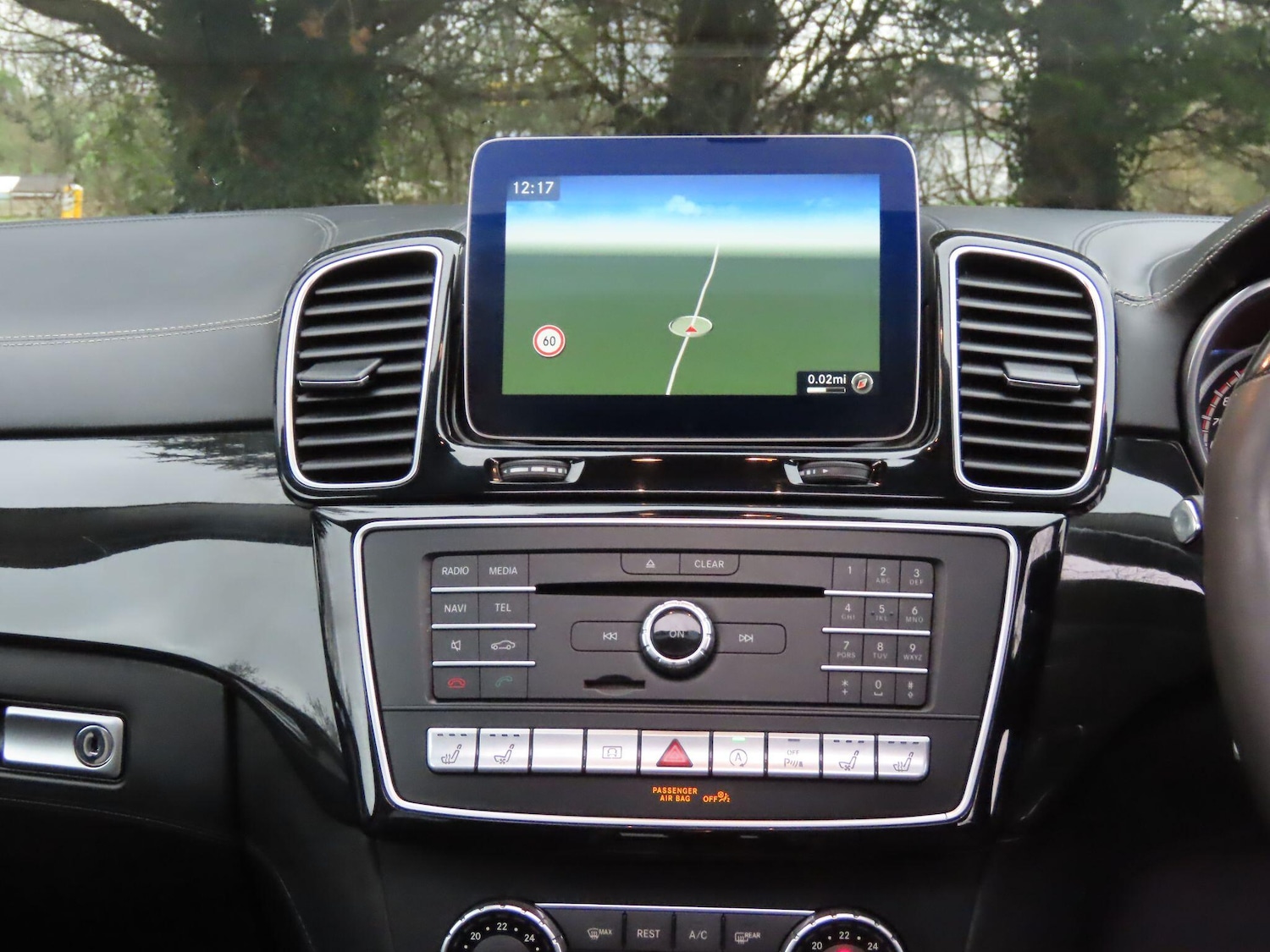 Used Mercedes-Benz GLE 2017 for sale - 77021127: Photo 11