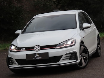 Used Volkswagen Golf 2017 for sale - 77376607: Photo