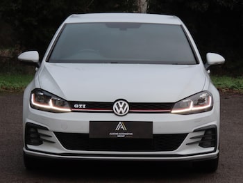 Used Volkswagen Golf 2017 for sale - 77376607: Photo