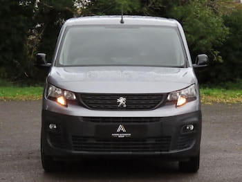 Used Peugeot Partner 2022 for sale - 76456839: Photo