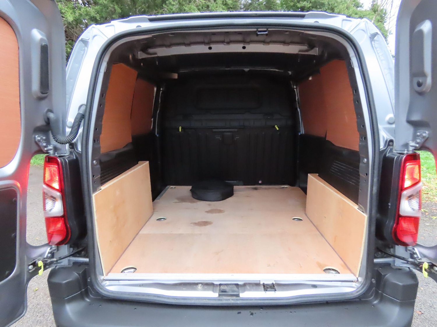 Used Peugeot Partner 2022 for sale - 76456839: Photo 7