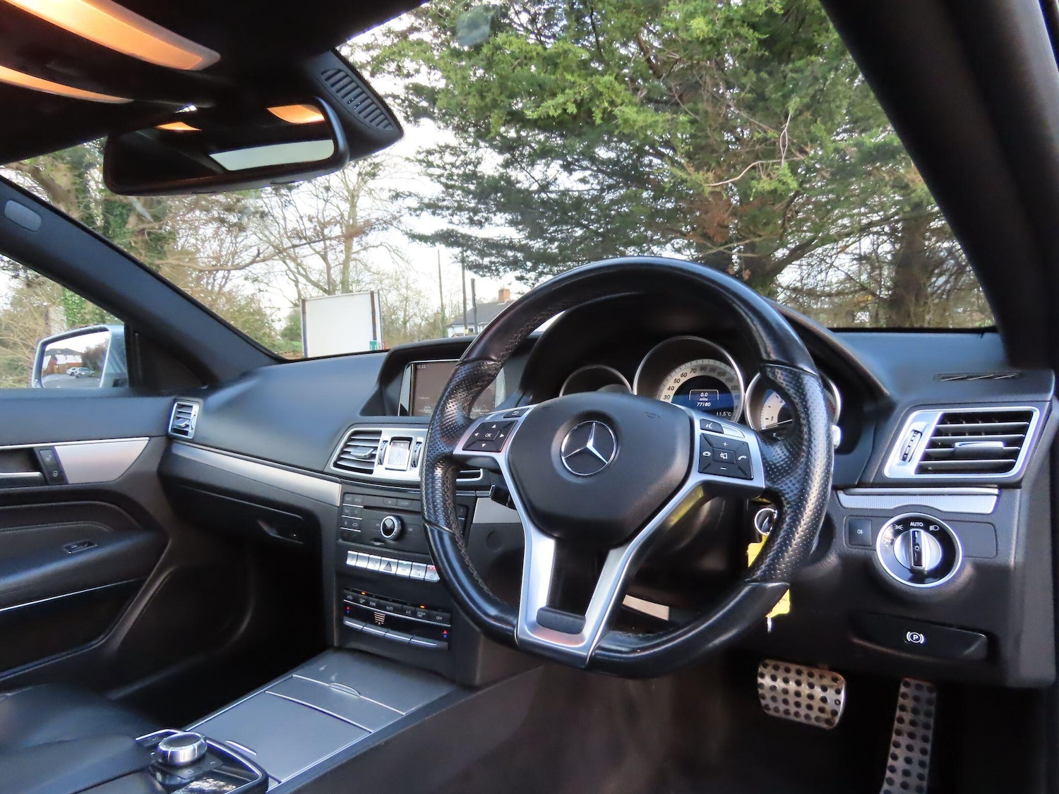 Used Mercedes-Benz E Class 2016 for sale - 76899025: Photo 8