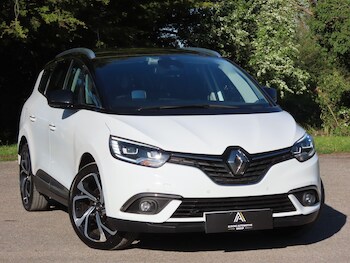 Used Renault Grand Scenic 2018 for sale - 78384696: Photo
