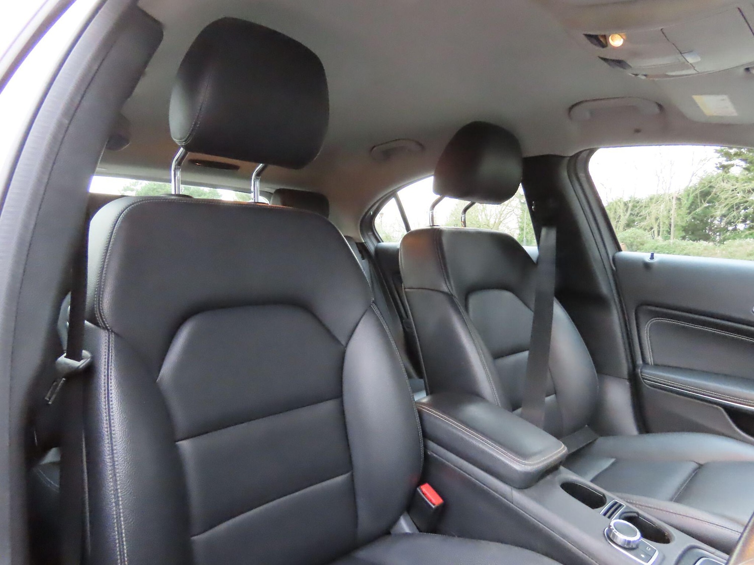 Used Mercedes-Benz A-Class 2016 for sale - 77377611: Photo 8