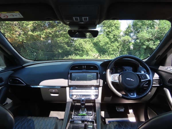 Used Jaguar F-Pace 2019 for sale - 75225279: Photo 9