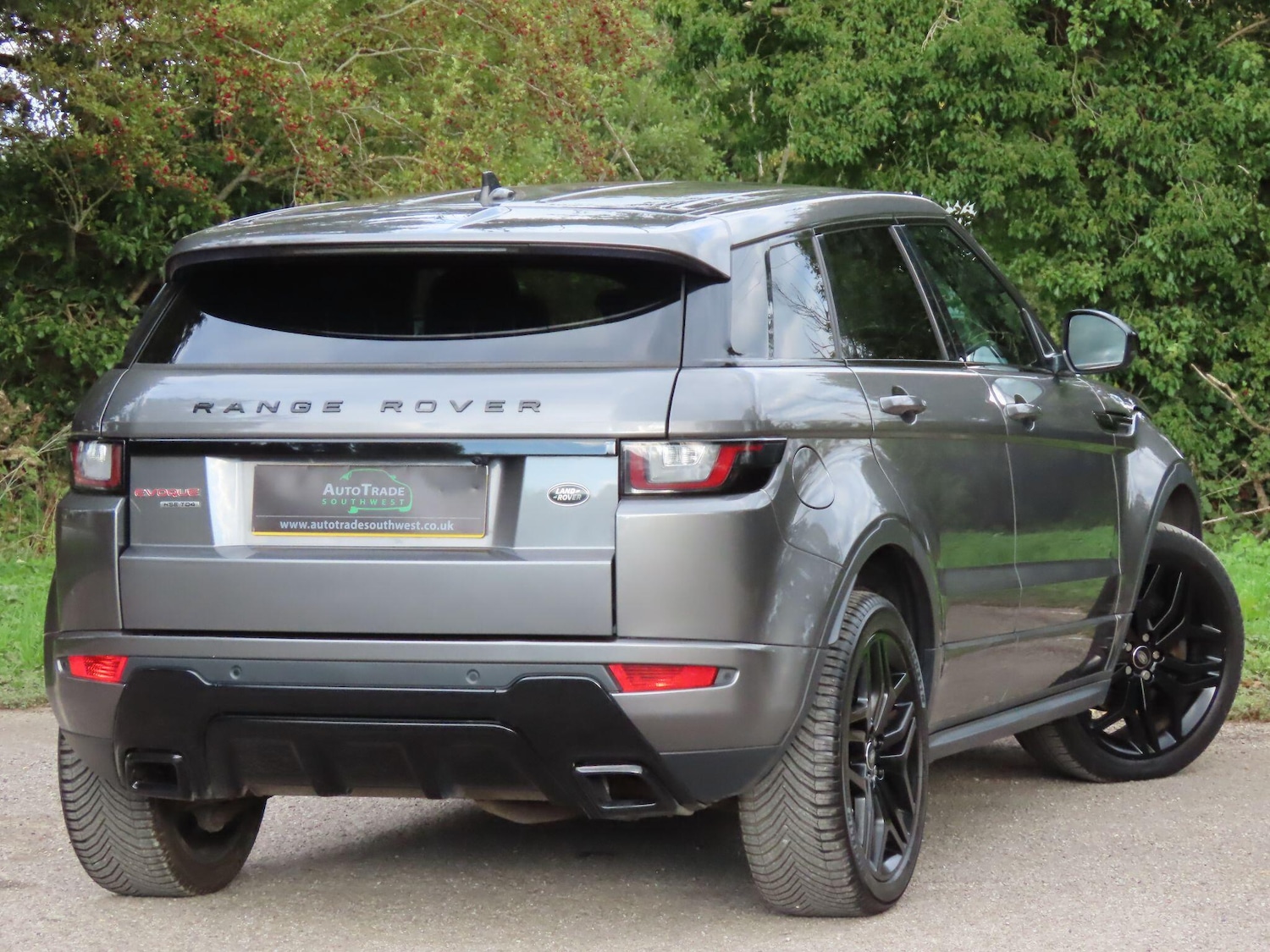 Used Land Rover Range Rover Evoque 2016 for sale - 76060500: Photo 5