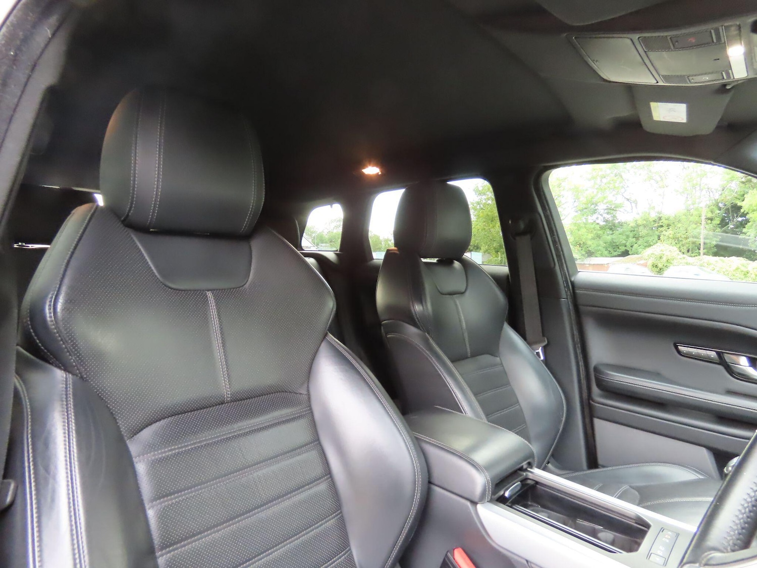 Used Land Rover Range Rover Evoque 2016 for sale - 76060500: Photo 8