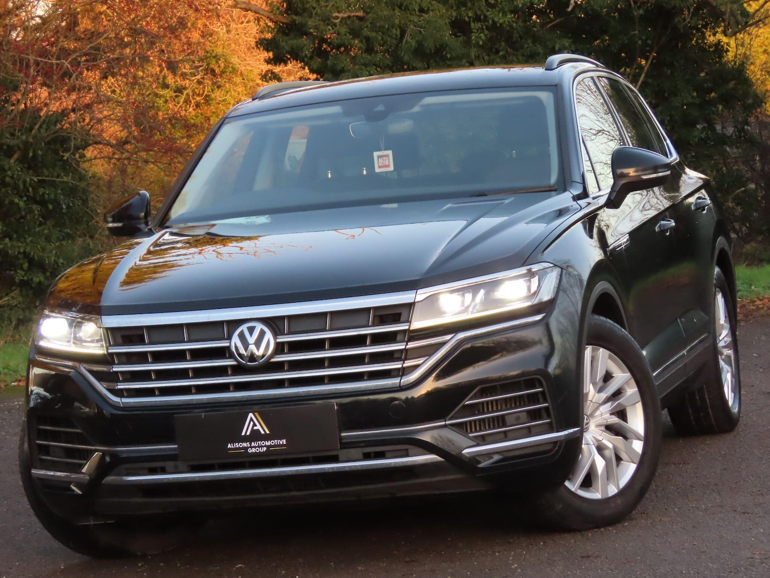 Used Volkswagen Touareg 2019 for sale - 77091496: Photo 1