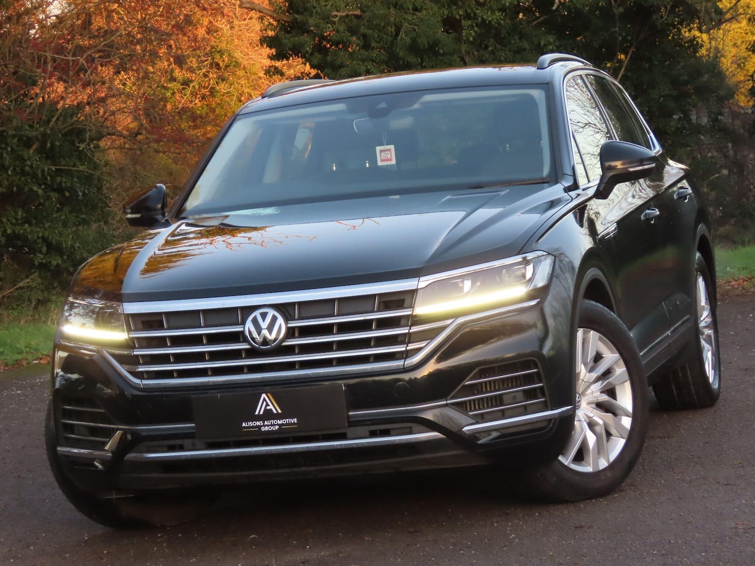 Used Volkswagen Touareg 2019 for sale - 77091496: Photo 2
