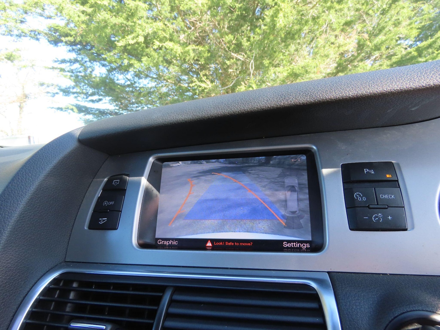 Used Audi Q7 2012 for sale - 77939949: Photo 13