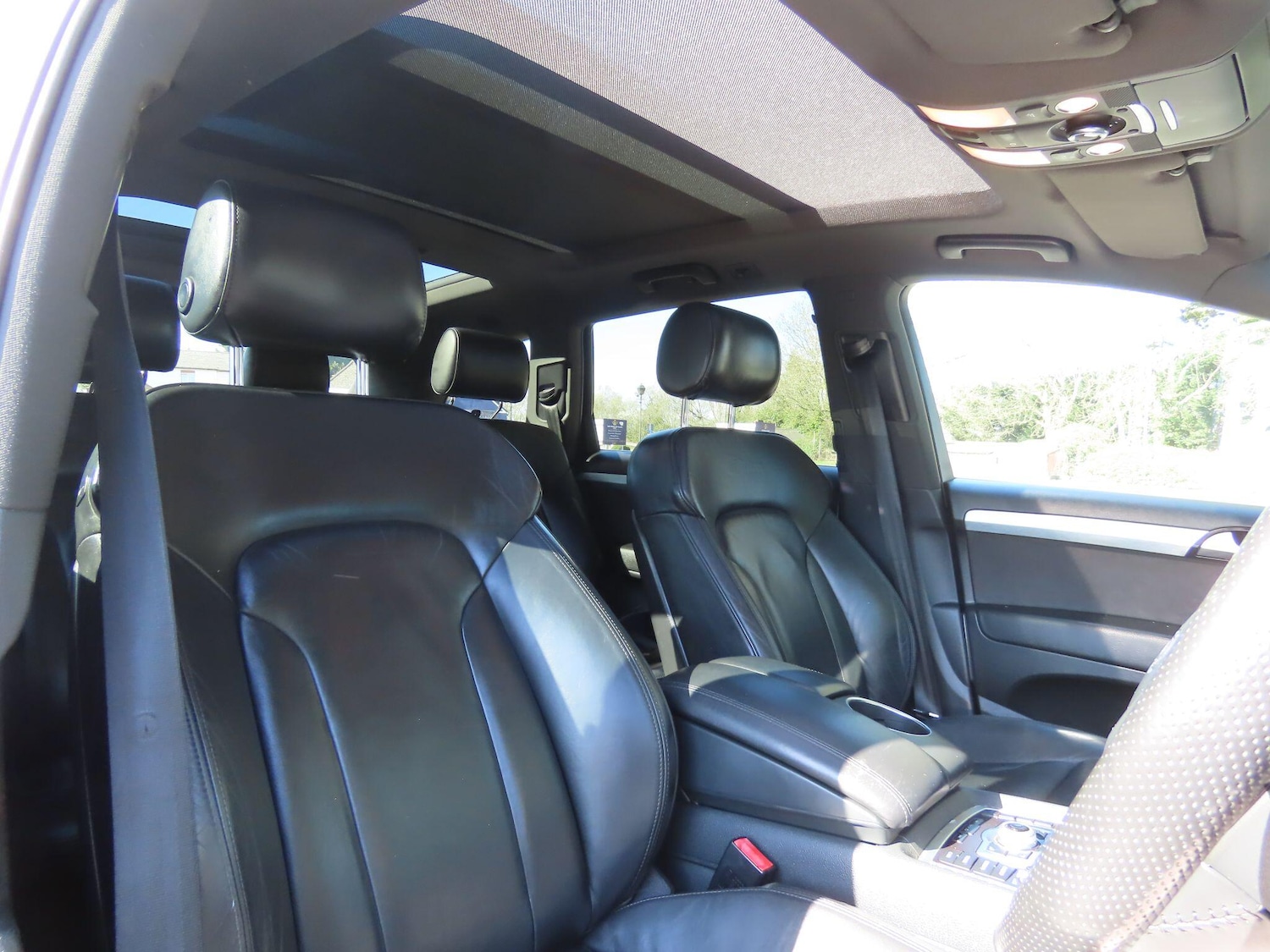 Used Audi Q7 2012 for sale - 77939949: Photo 9