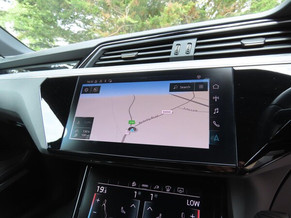 Used Audi e-tron 2022 for sale - 75414506: Photo 11