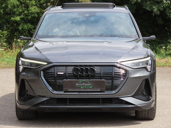 Used Audi e-tron 2022 for sale - 75414506: Photo 3