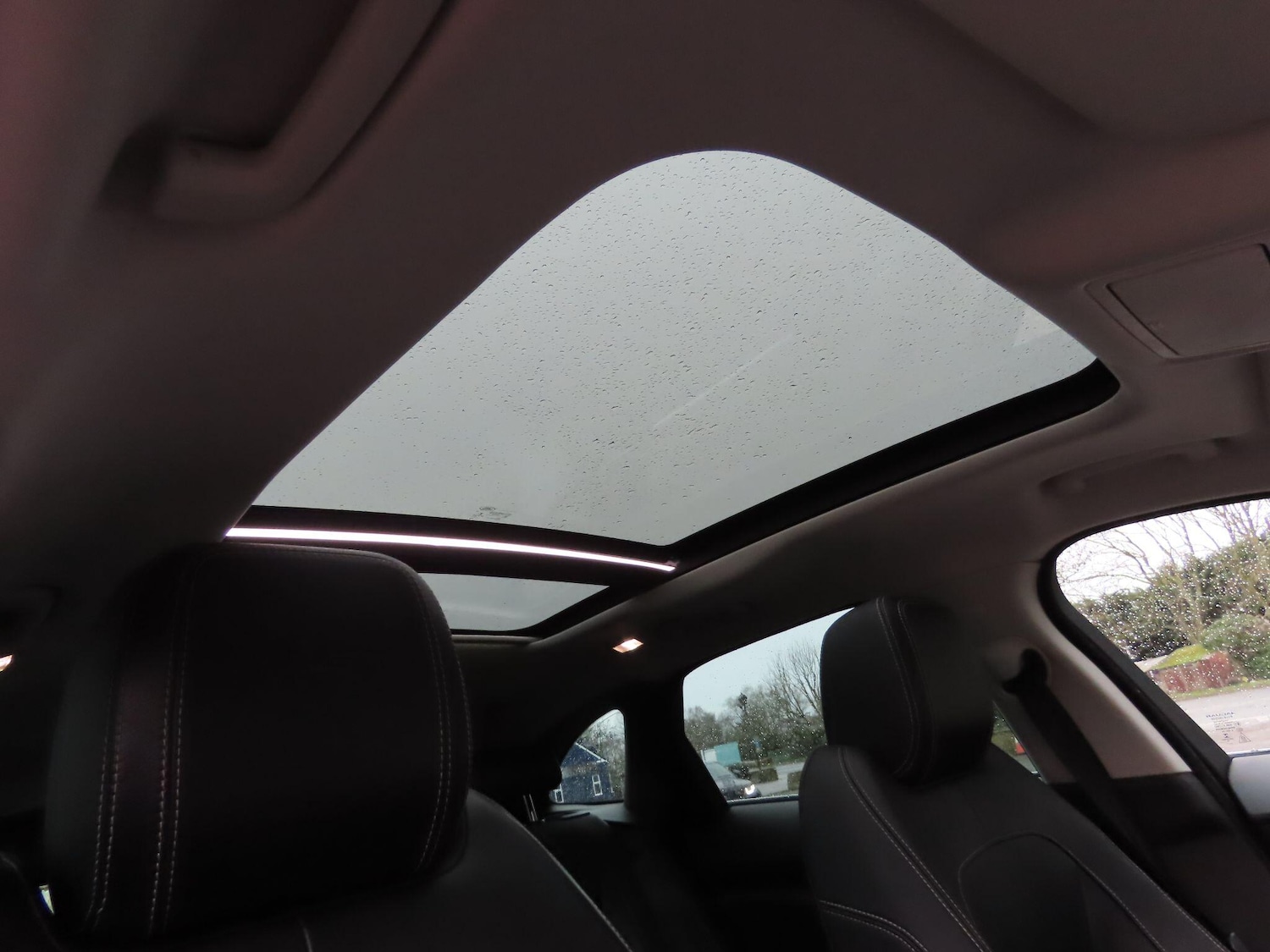 Used Jaguar F-Pace 2017 for sale - 76976166: Photo 17