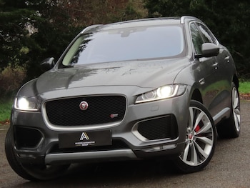 Used Jaguar F-Pace 2017 for sale - 76976166: Photo