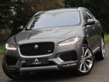 Used Jaguar F-Pace 2017 for sale - 76976166: Photo