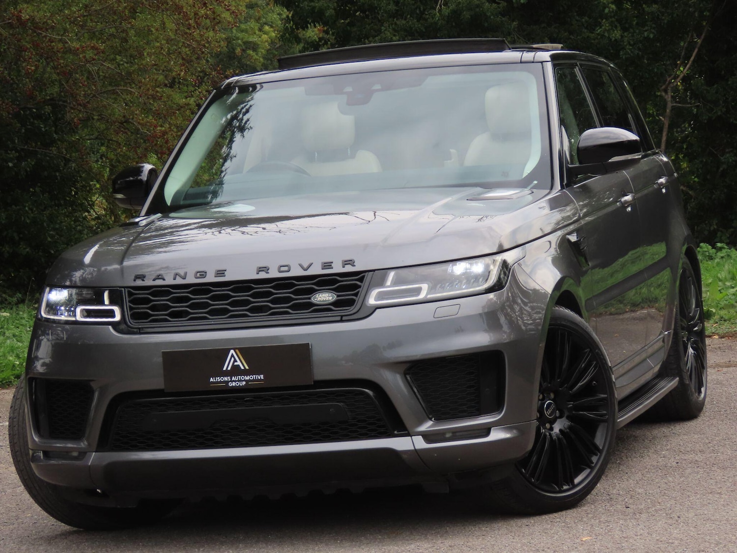 Used Land Rover Range Rover Sport 2017 for sale - 76167396: Photo 1