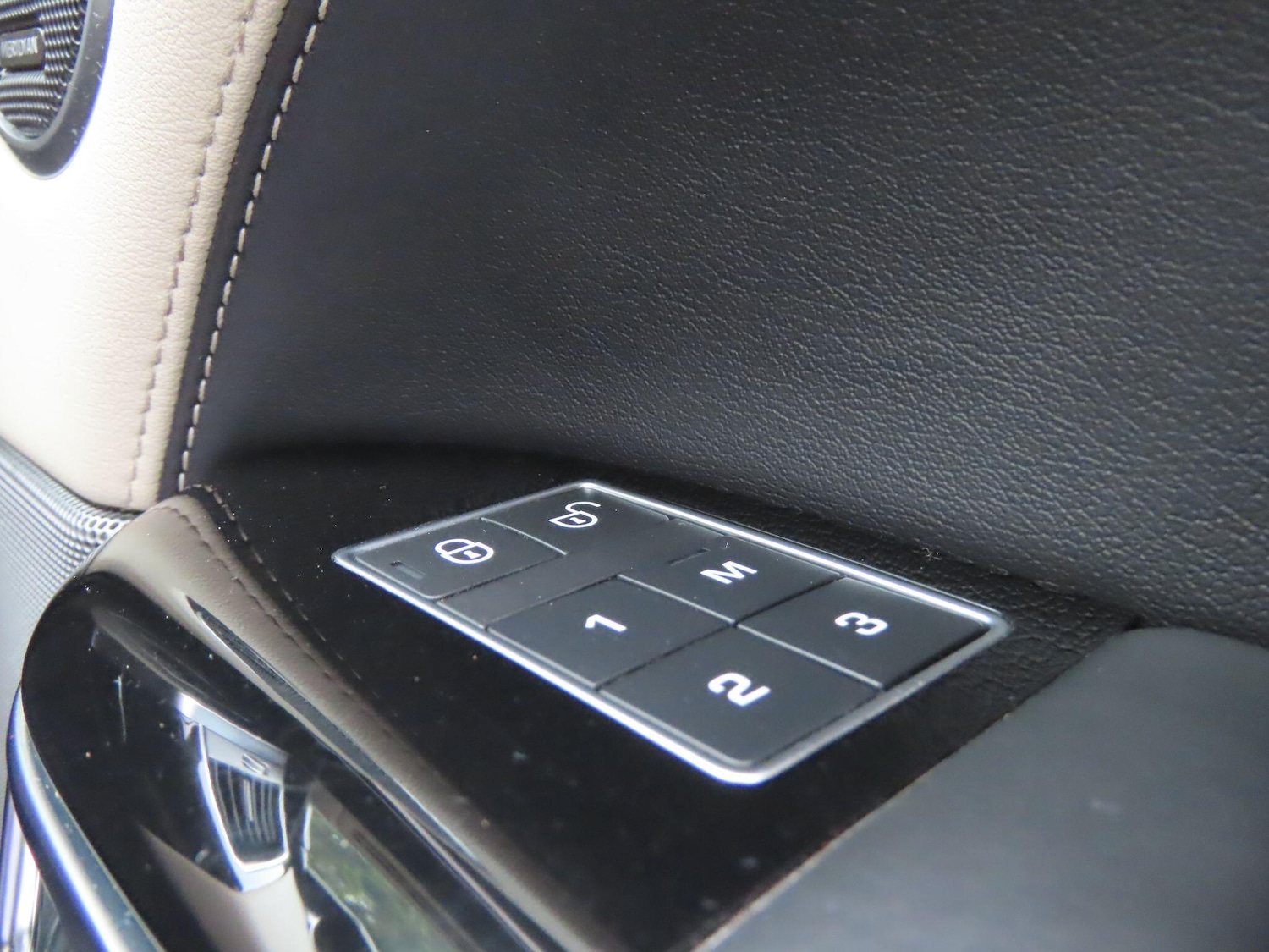 Used Land Rover Range Rover Sport 2017 for sale - 76167396: Photo 19