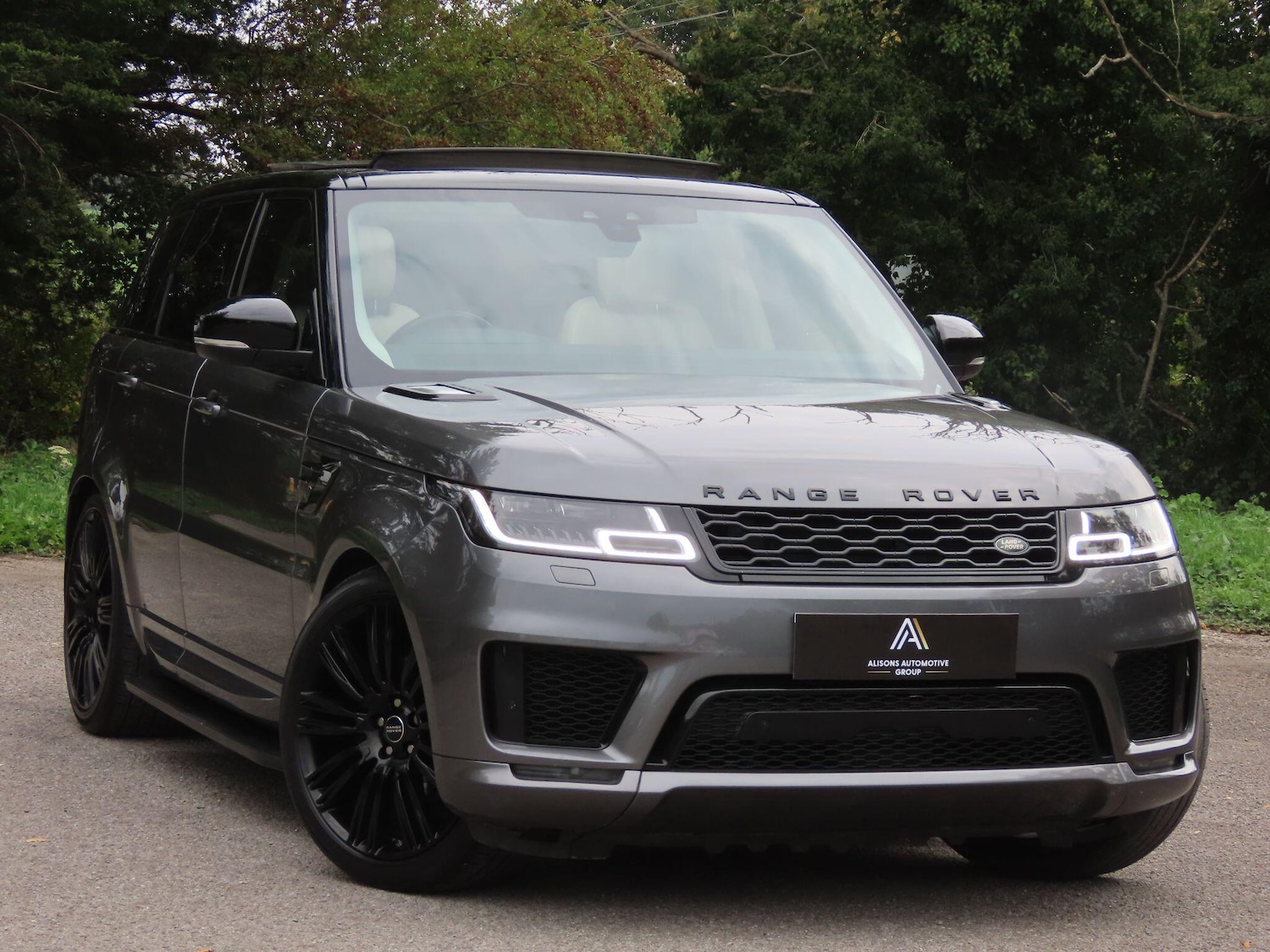 Used Land Rover Range Rover Sport 2017 for sale - 76167396: Photo 4