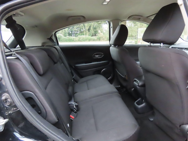 Used Honda HR-V 2018 for sale - 73140543: Photo 9