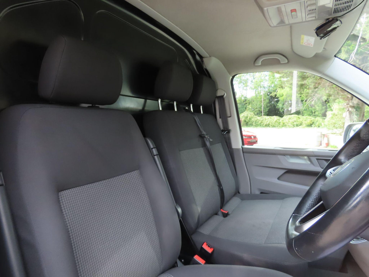 Used Volkswagen Transporter 2022 for sale - 76060090: Photo 10