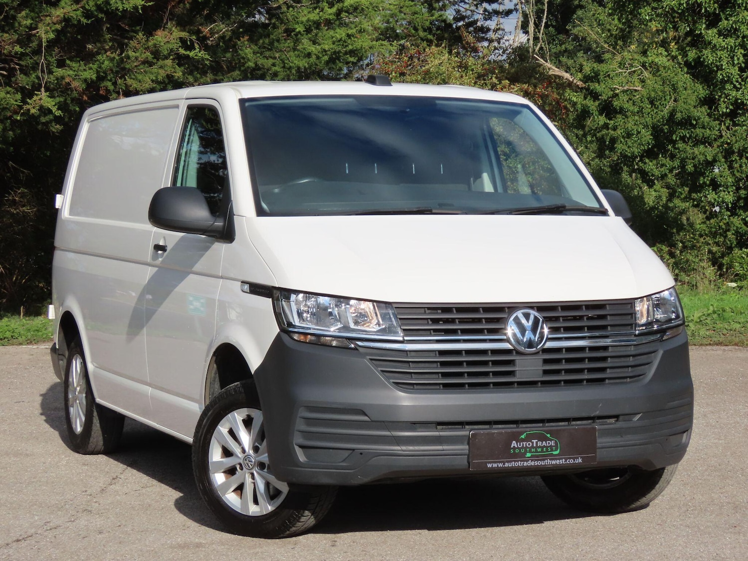 Used Volkswagen Transporter 2022 for sale - 76060090: Photo 3