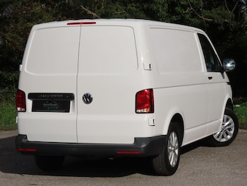 Used Volkswagen Transporter 2022 for sale - 76060090: Photo
