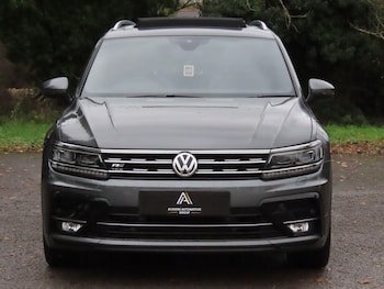 Used Volkswagen Tiguan 2017 for sale - 76855999: Photo