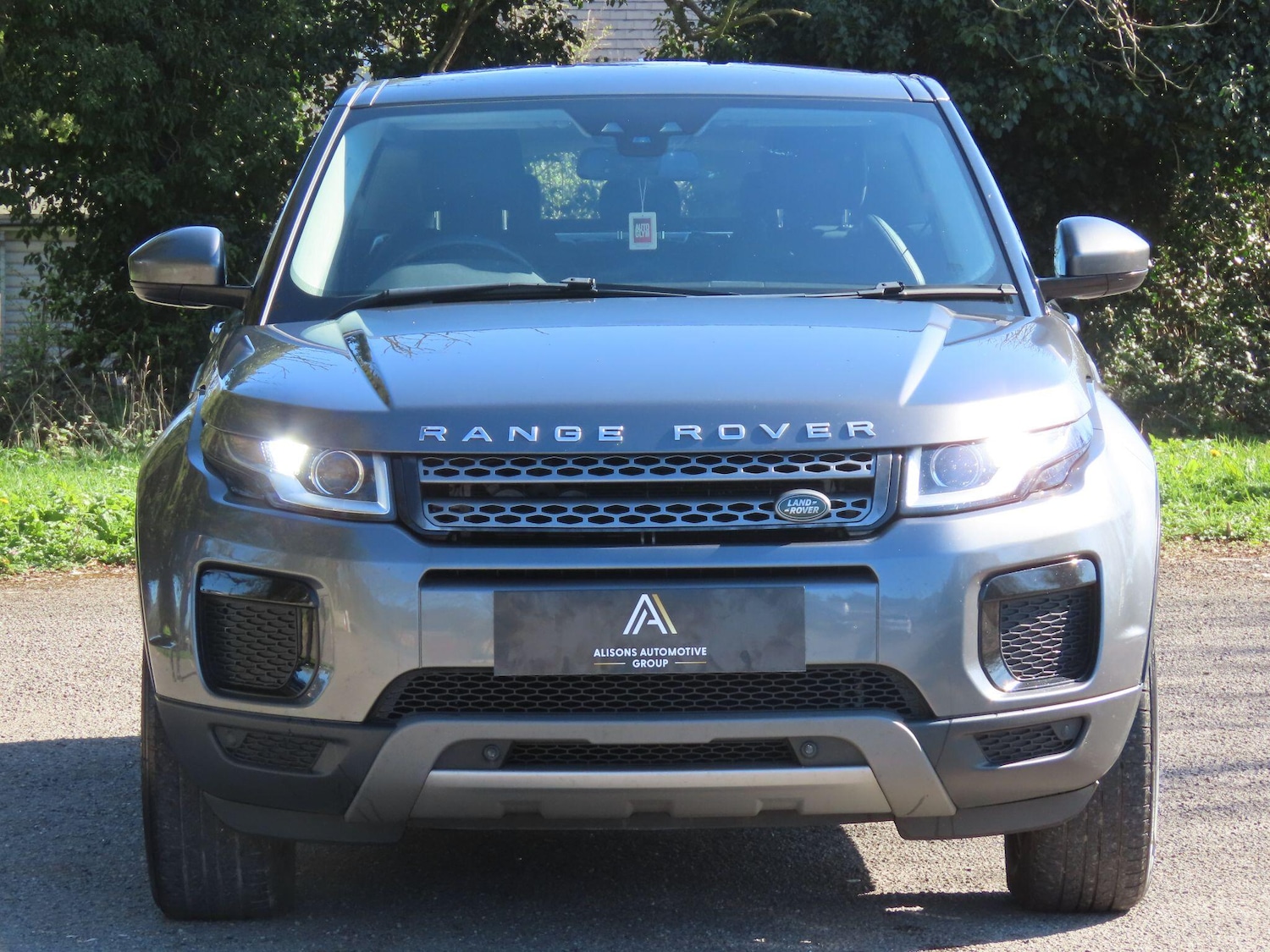 Used Land Rover Range Rover Evoque 2018 for sale - 77939671: Photo 2