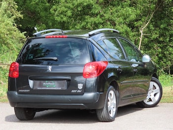 Used Peugeot 207 2011 for sale - 76987964: Photo