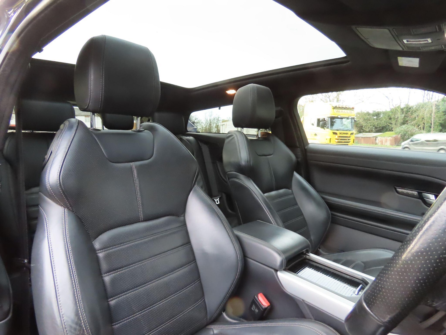 Used Land Rover Range Rover Evoque 2017 for sale - 76824611: Photo 9