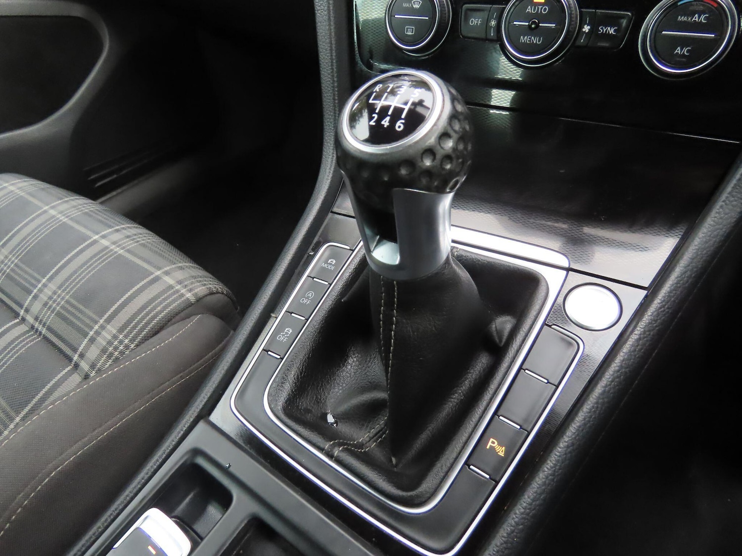 Used Volkswagen Golf 2016 for sale - 76325920: Photo 13