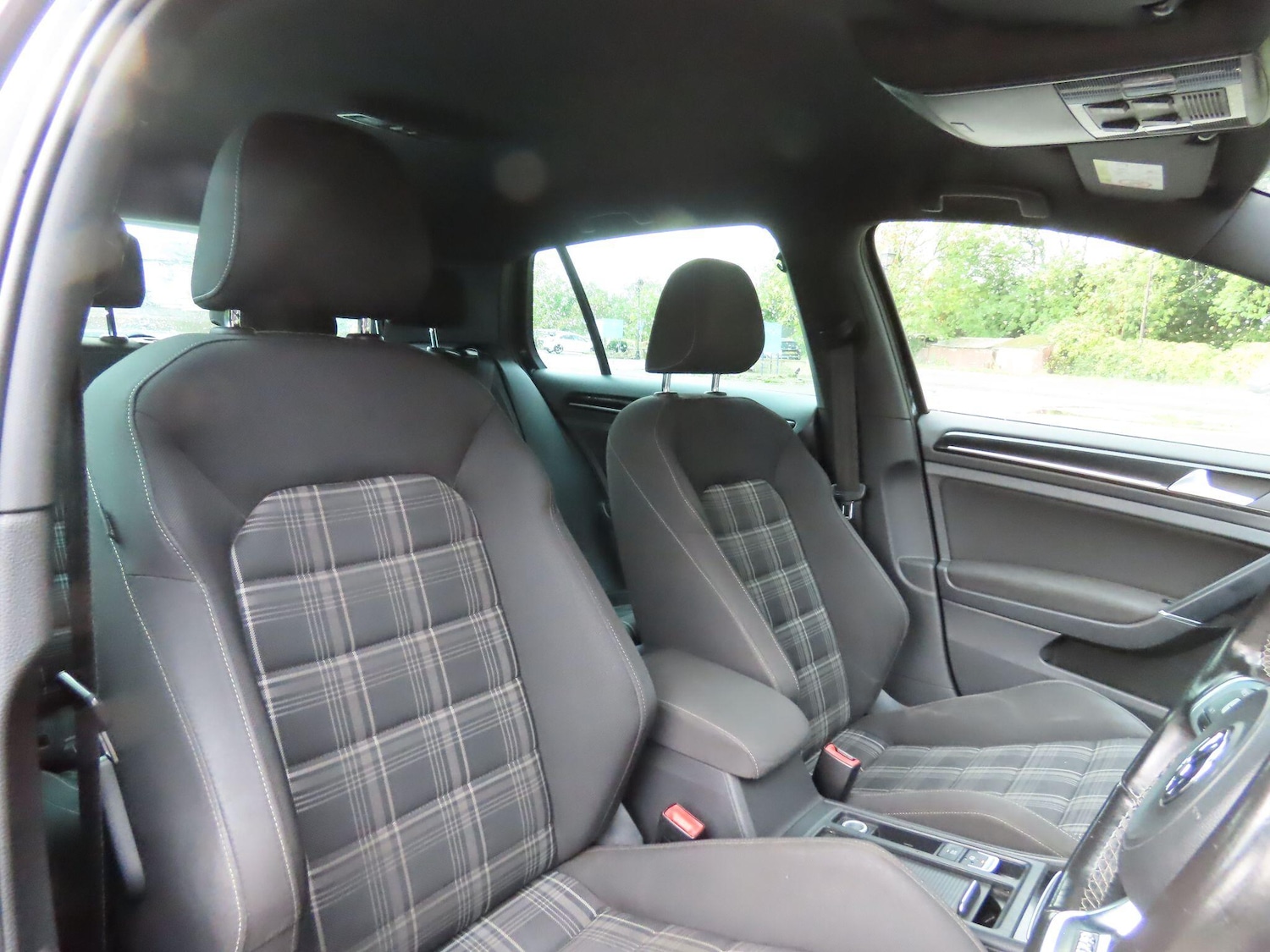 Used Volkswagen Golf 2016 for sale - 76325920: Photo 7