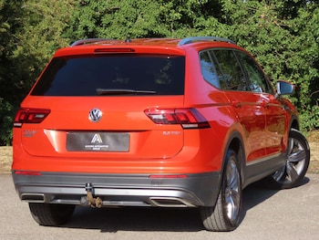 Used Volkswagen Tiguan Allspace 2019 for sale - 79504415: Photo