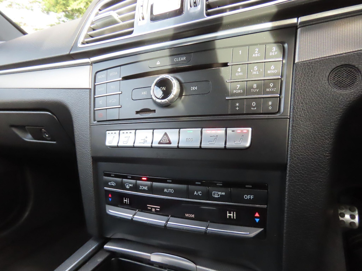 Used Mercedes-Benz E Class 2015 for sale - 76942356: Photo 16