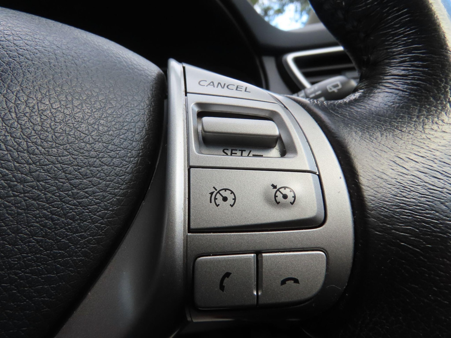 Used Nissan X-Trail 2015 for sale - 77015374: Photo 15