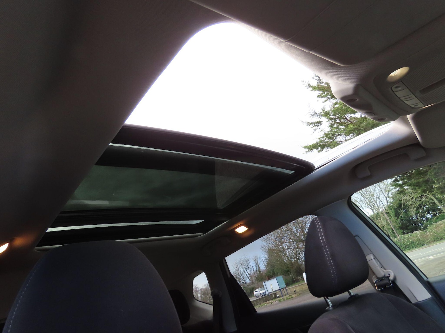 Used Nissan X-Trail 2015 for sale - 77015374: Photo 16