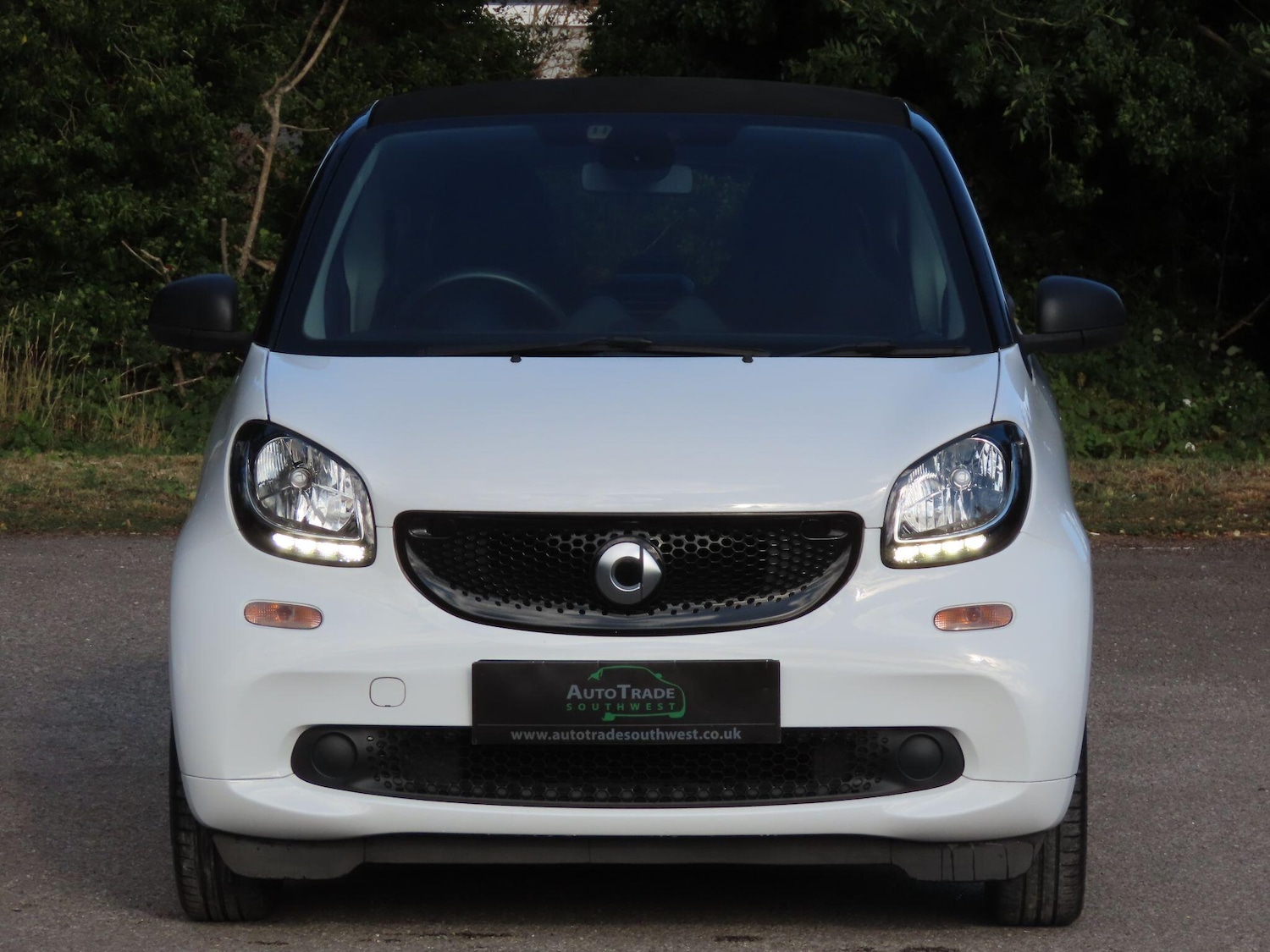 Used smart fortwo 2017 for sale - 76988979: Photo 2