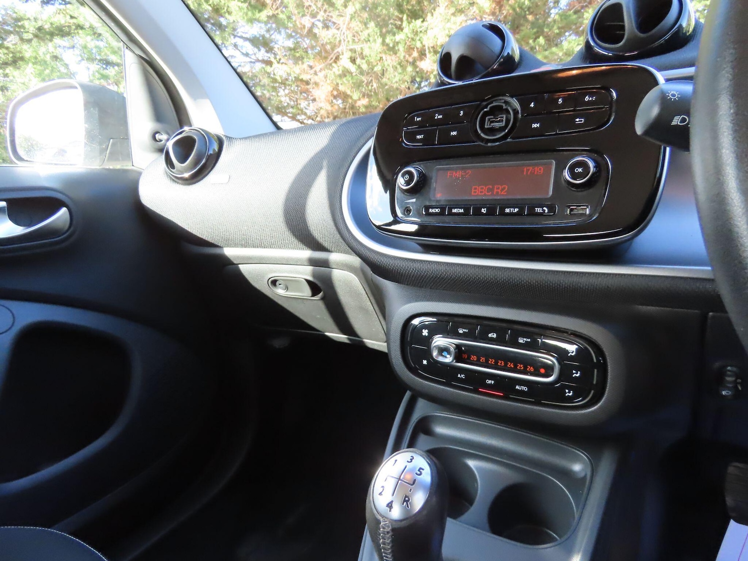 Used smart fortwo 2017 for sale - 76988979: Photo 9