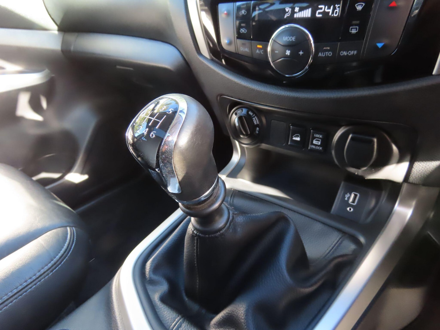 Used Nissan Navara 2021 for sale - 76377822: Photo 14